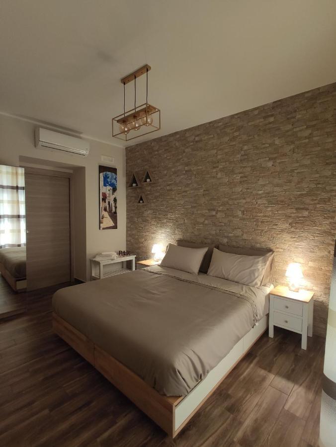 Tizzy Apartment & Rooms Bari Extérieur photo