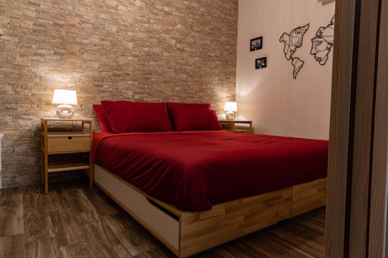 Tizzy Apartment & Rooms Bari Extérieur photo