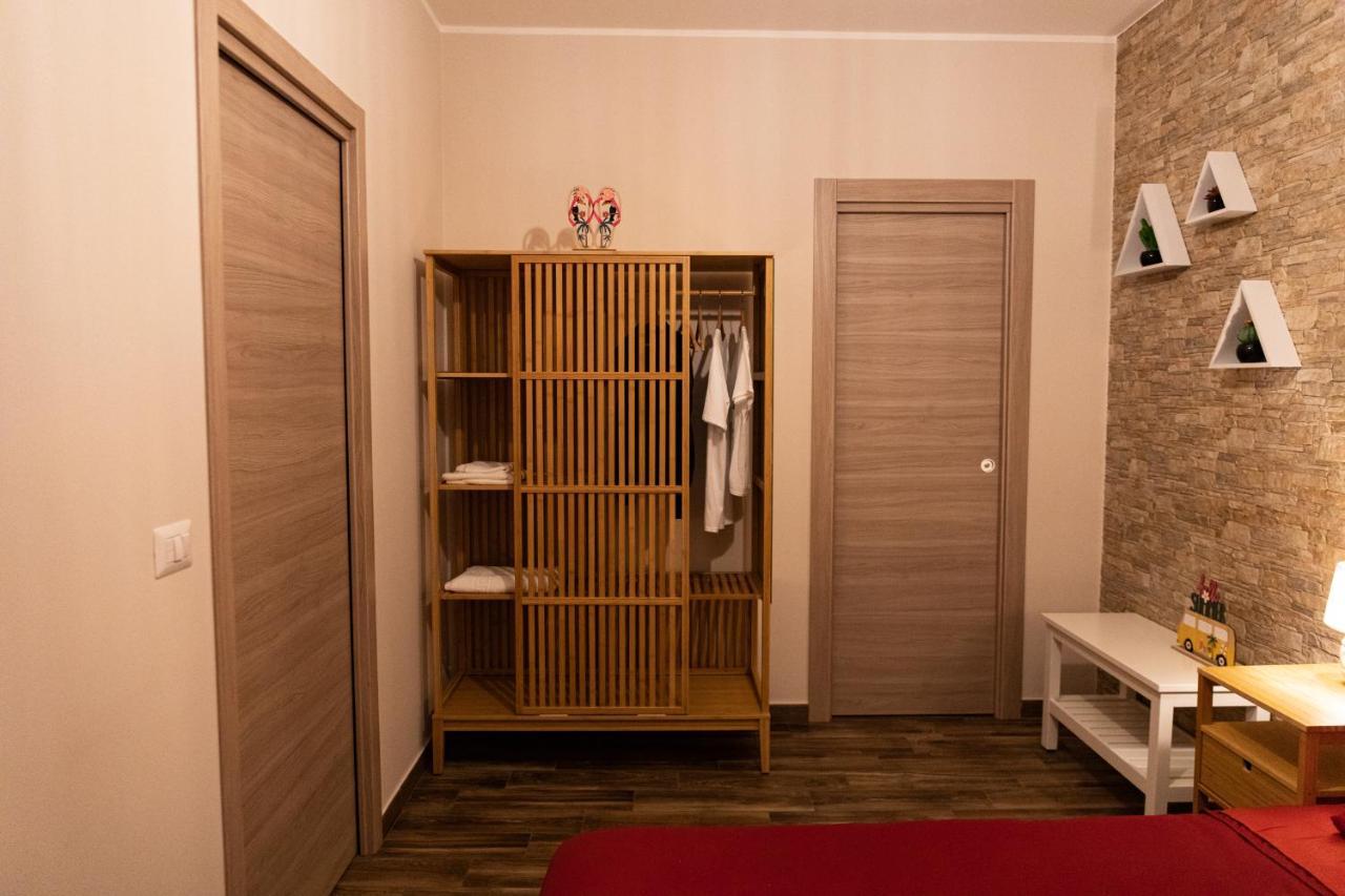 Tizzy Apartment & Rooms Bari Extérieur photo