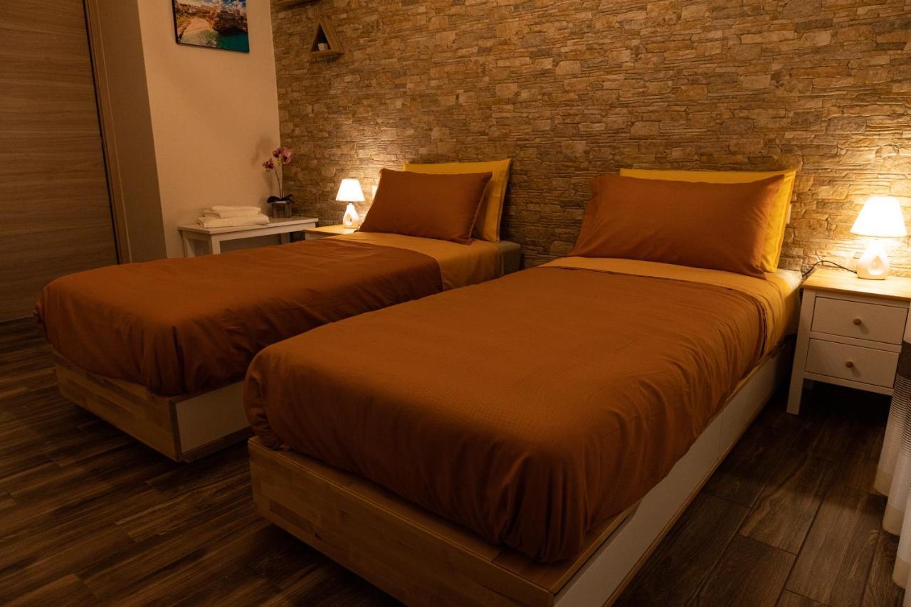 Tizzy Apartment & Rooms Bari Extérieur photo